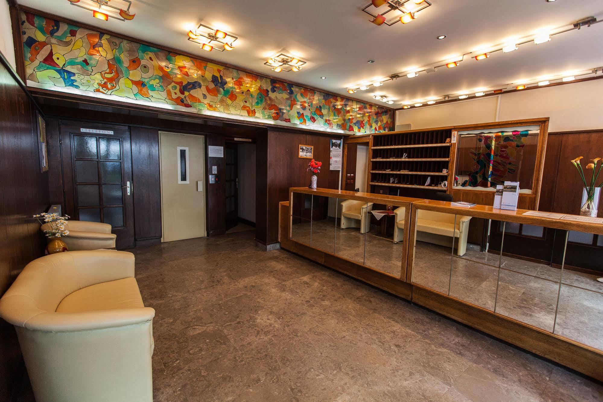 Zagreb Hotel 2*