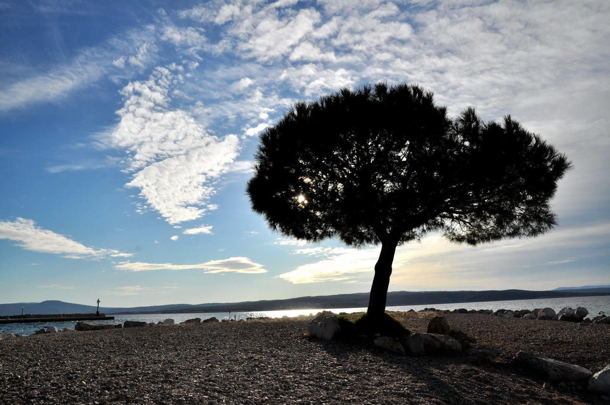Zagreb 2* Crikvenica